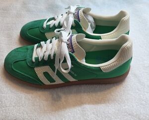 Green and White Women's Retro Sneakers with Gum Sole